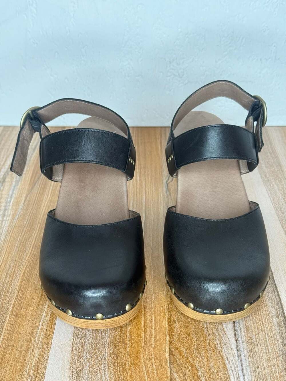 Dansko Dotty Black Full Grain Leather Platform Clog Sandals Size 39